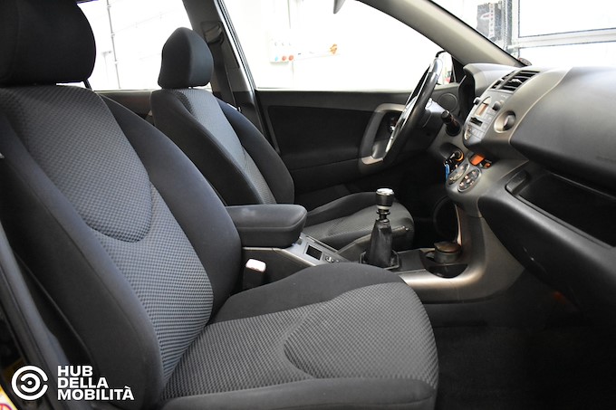 TOYOTA RAV4 2.2 D-4D 136 CV Sol